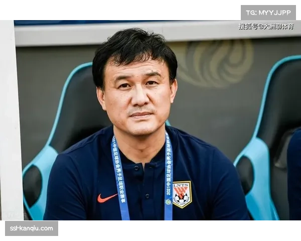 冬歇期临近各队调整在即 转会市场动向初现端倪 冬歇期临近各队调整在即 转会市场动向初现端倪